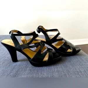 4 inch Naturalizer Strappy Heels